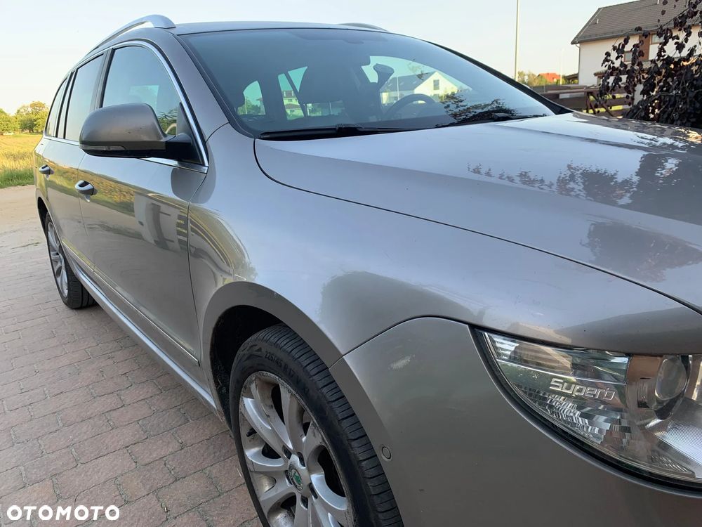 Skoda Superb 2.0 TDI 4x4 Elegance - 10