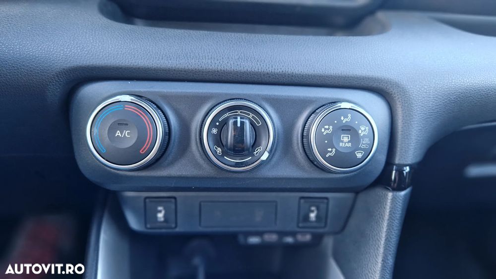 Toyota Yaris 1.5 L Dynamic - 16