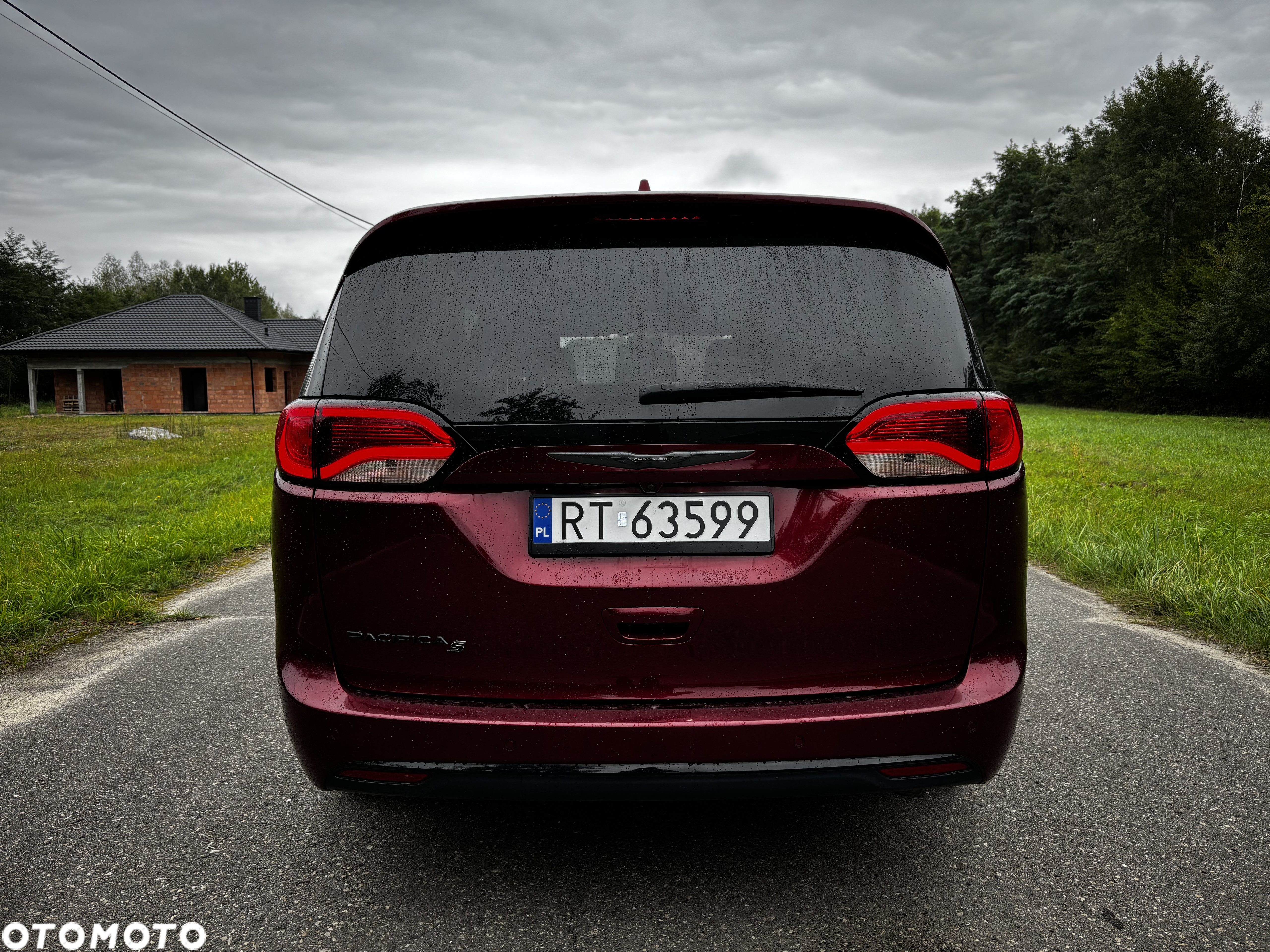 Chrysler Pacifica - 6