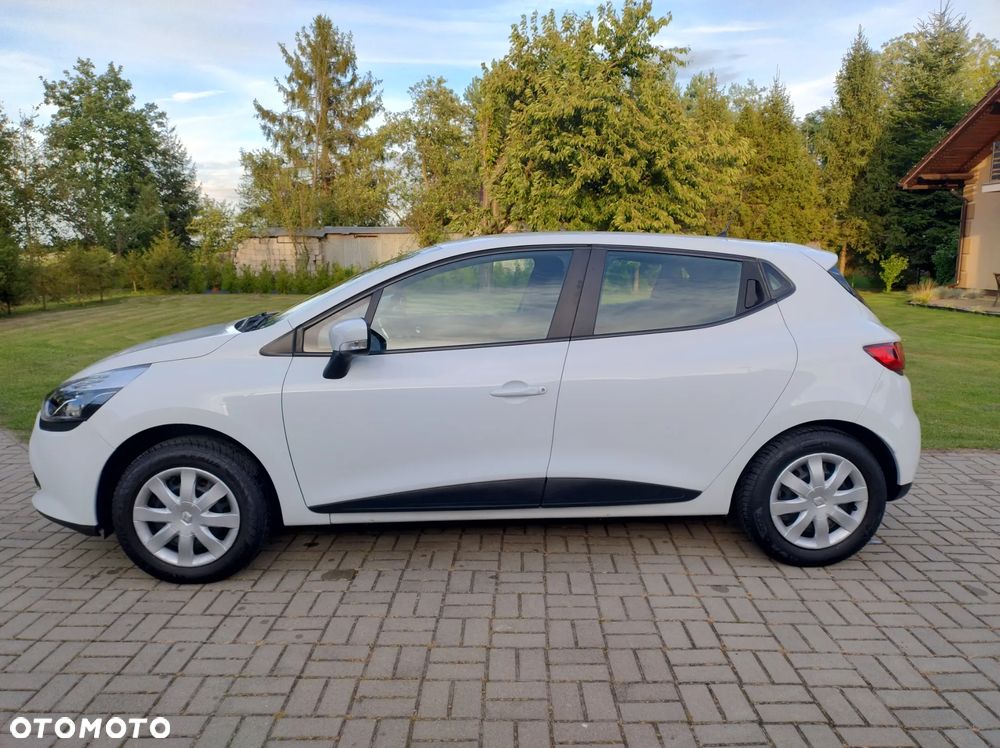 Renault Clio 1.2 16V 75 Life - 16