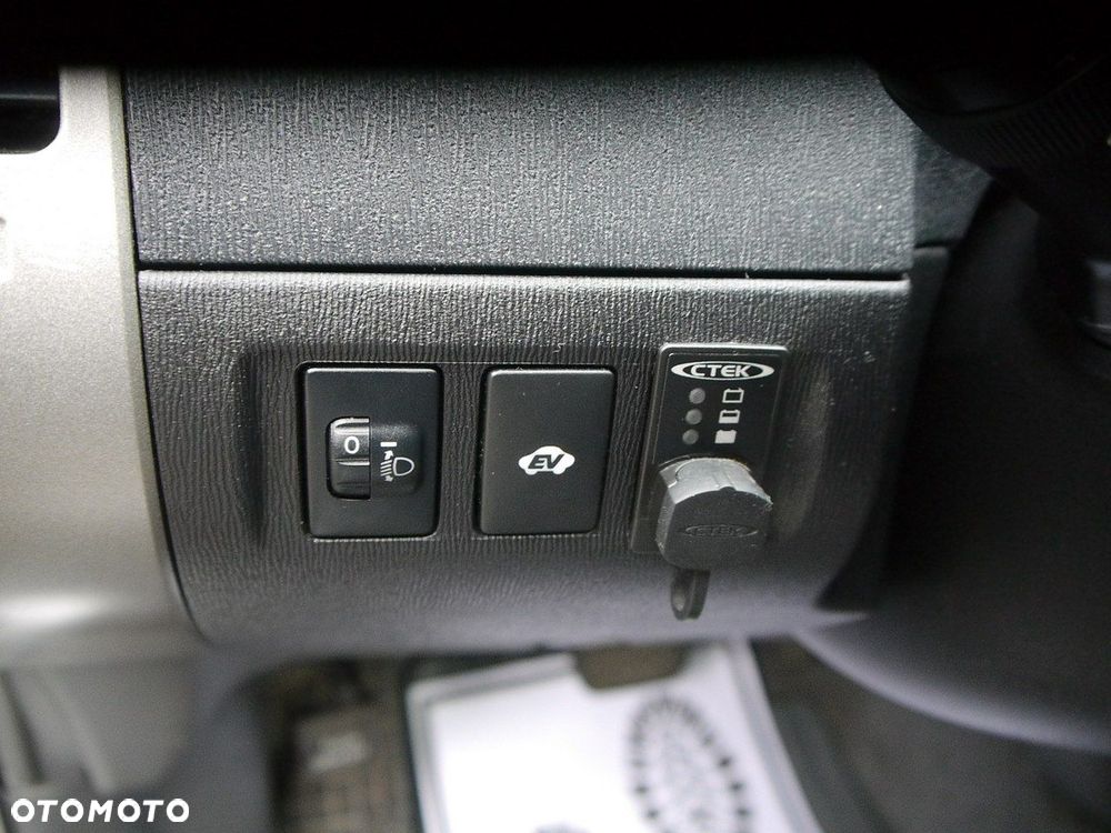 Toyota Prius 1.5 VVT-i Sol - 33