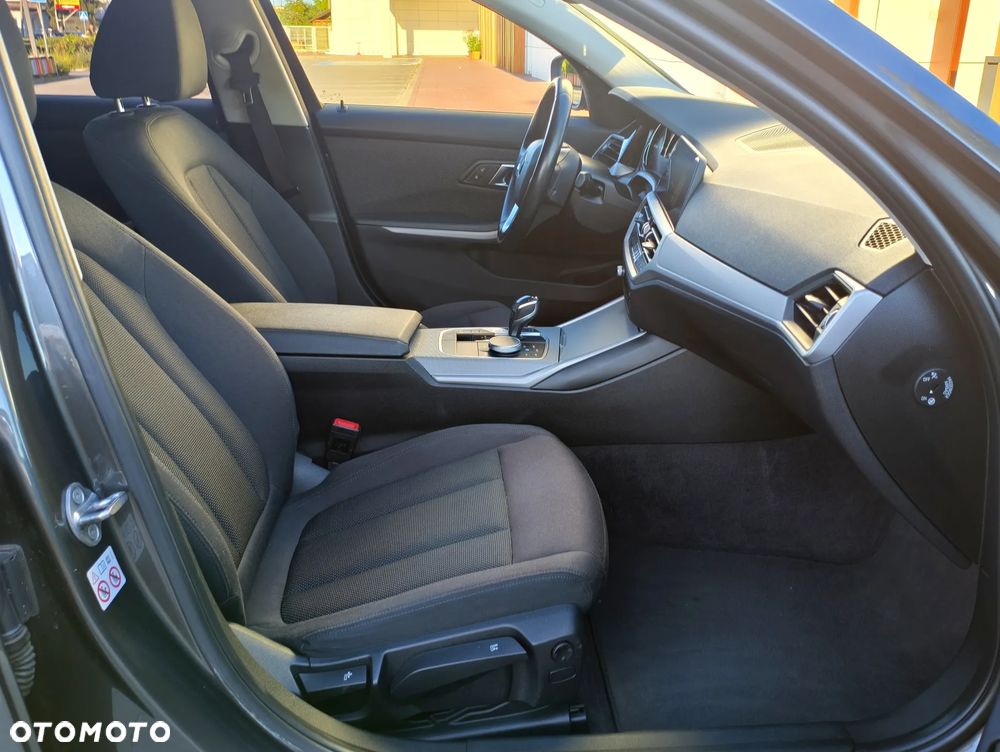 BMW Seria 3 318d Advantage - 6