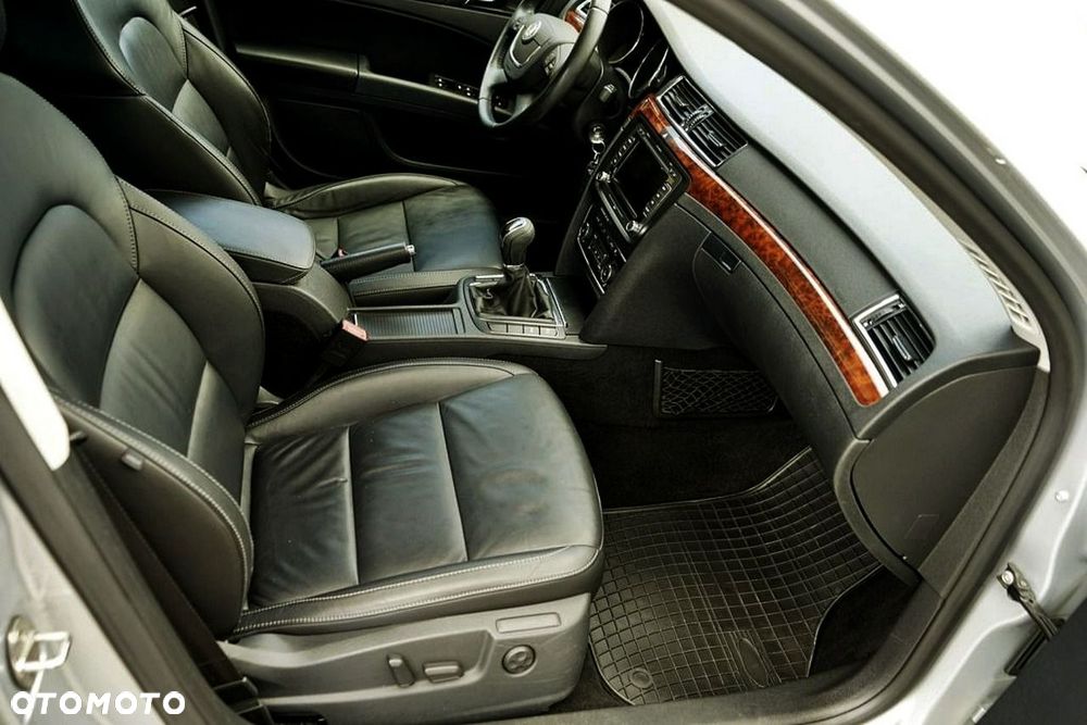 Skoda Superb 1.6 TDI Elegance - 16