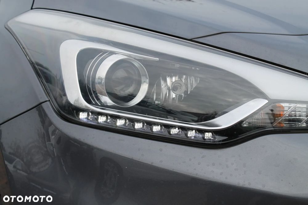 Hyundai i20 1.2 YES Plus - 38