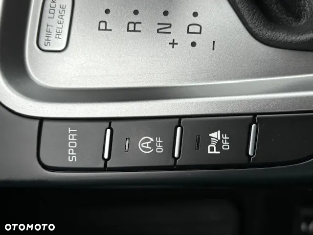 Kia XCeed - 18