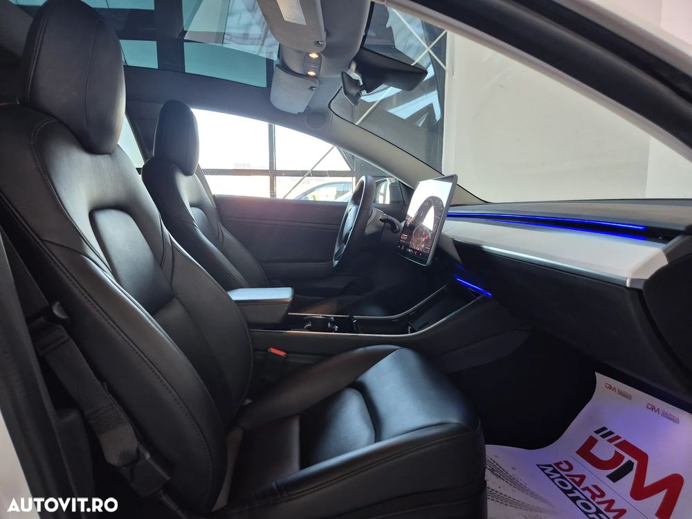 Tesla Model 3 Performance - 9