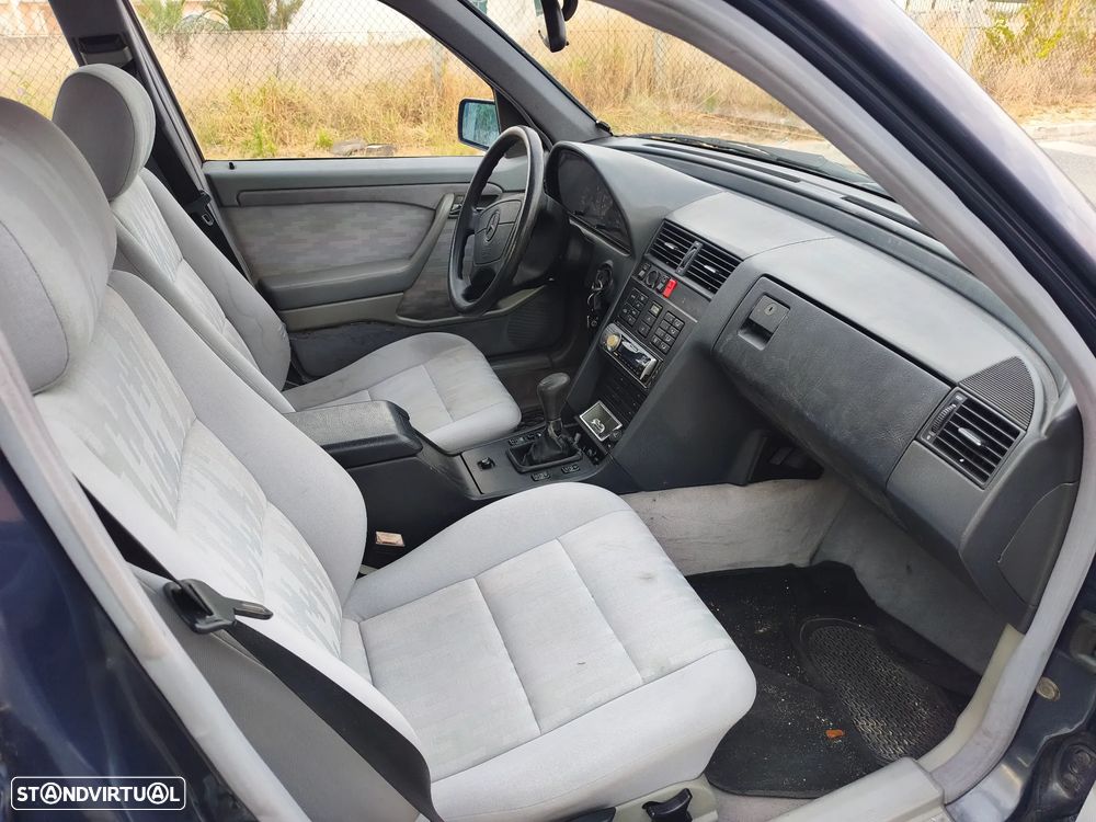 Mercedes-Benz C 200 D Elegance - 6