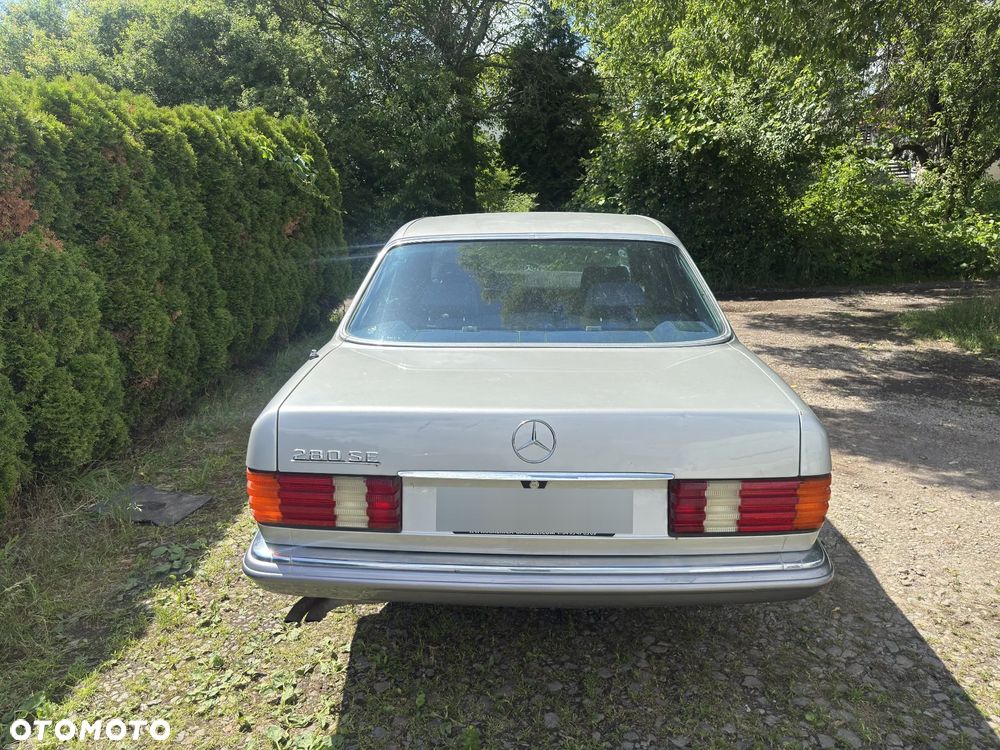 Mercedes-Benz 280 - 4