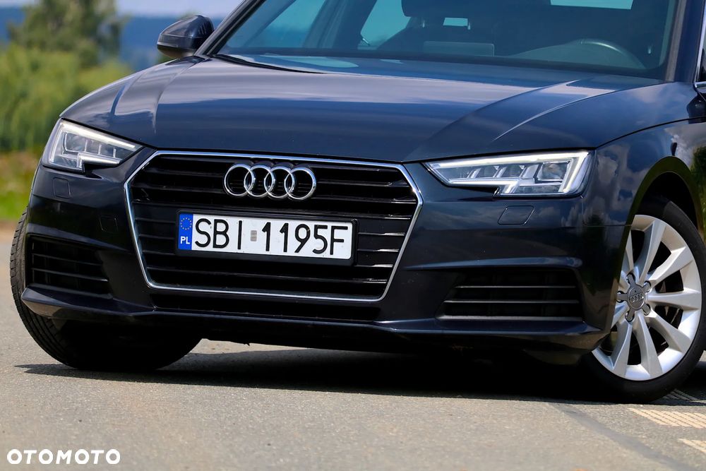 Audi A4 2.0 TDI Design - 23