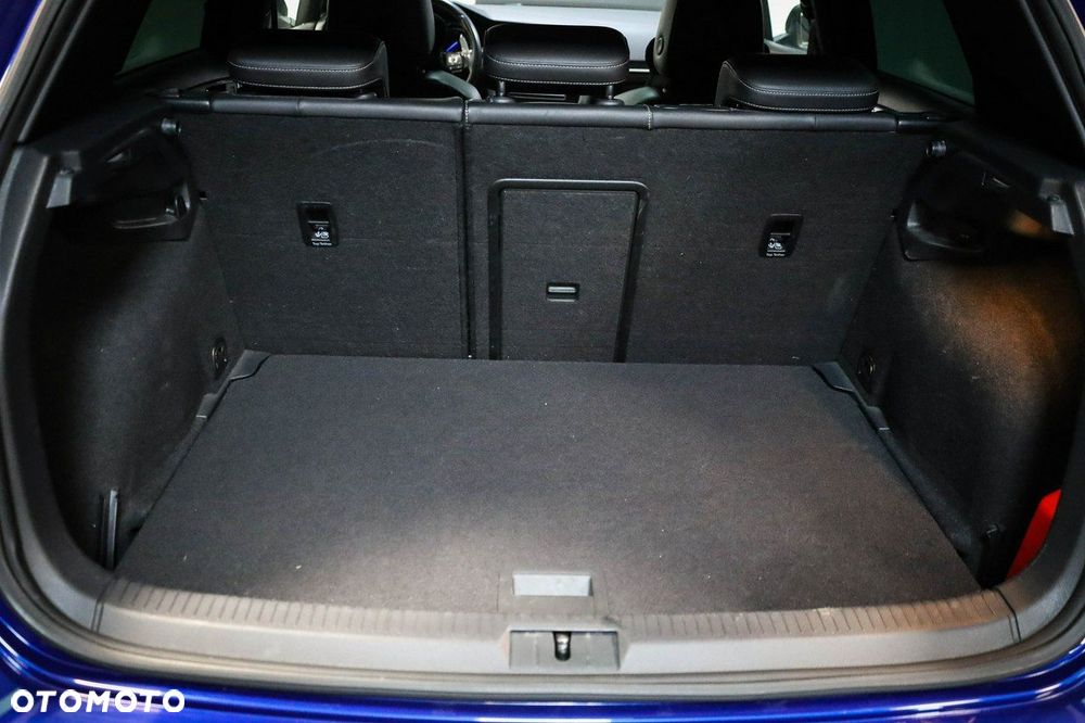 Volkswagen Golf - 18