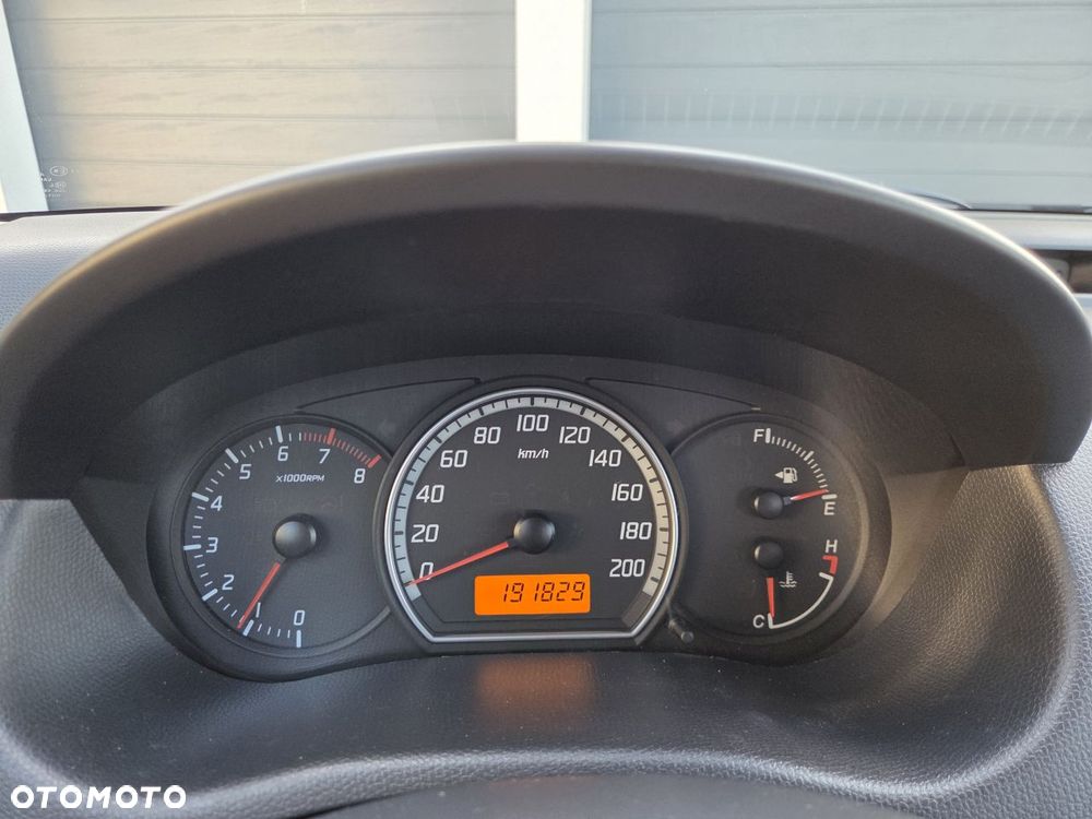 Suzuki Swift - 35