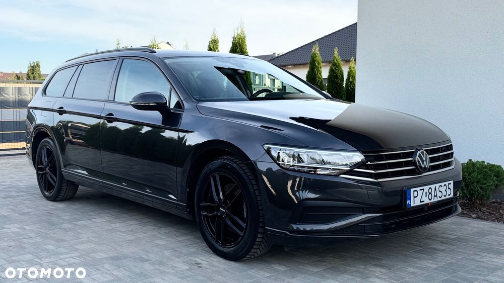 Volkswagen Passat - 2