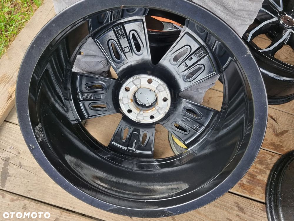 PEUGEOT 508 II,308 II,3008,CITROEN c4 II, JUMPY 3 7,5X18 ET49 5X108 super - 7