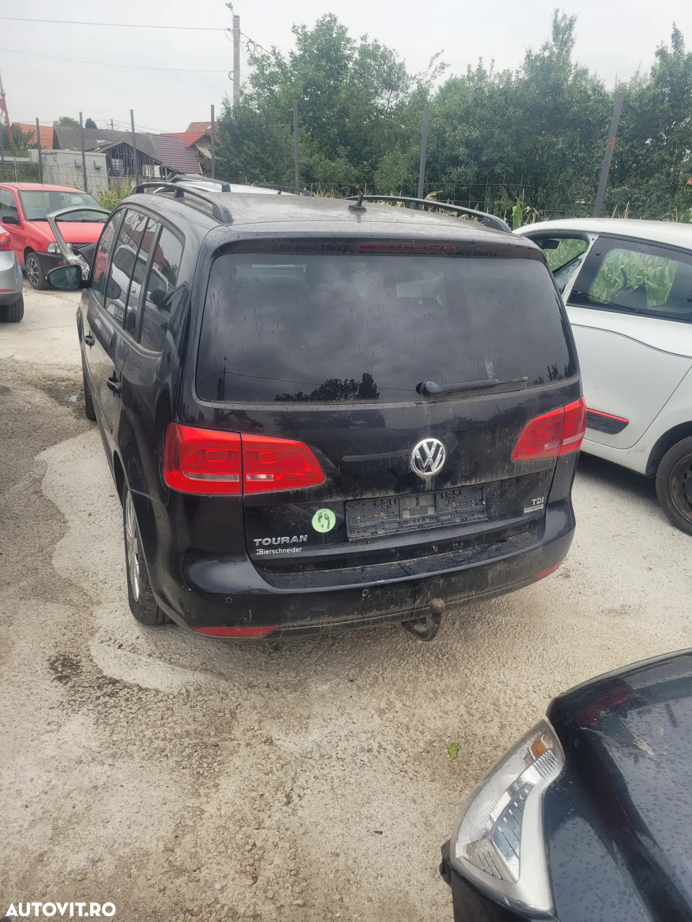 Dezmembrez volkswagen touran an 2013 - 3