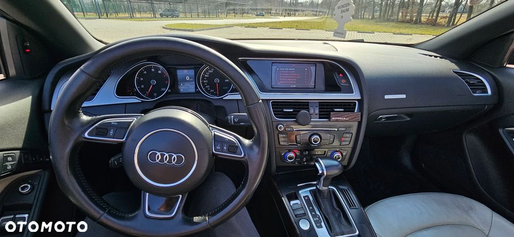 Audi A5 Cabrio 2.0 TFSI quattro S tronic - 2