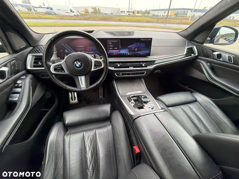 BMW X7 xDrive40d mHEV sport - 24