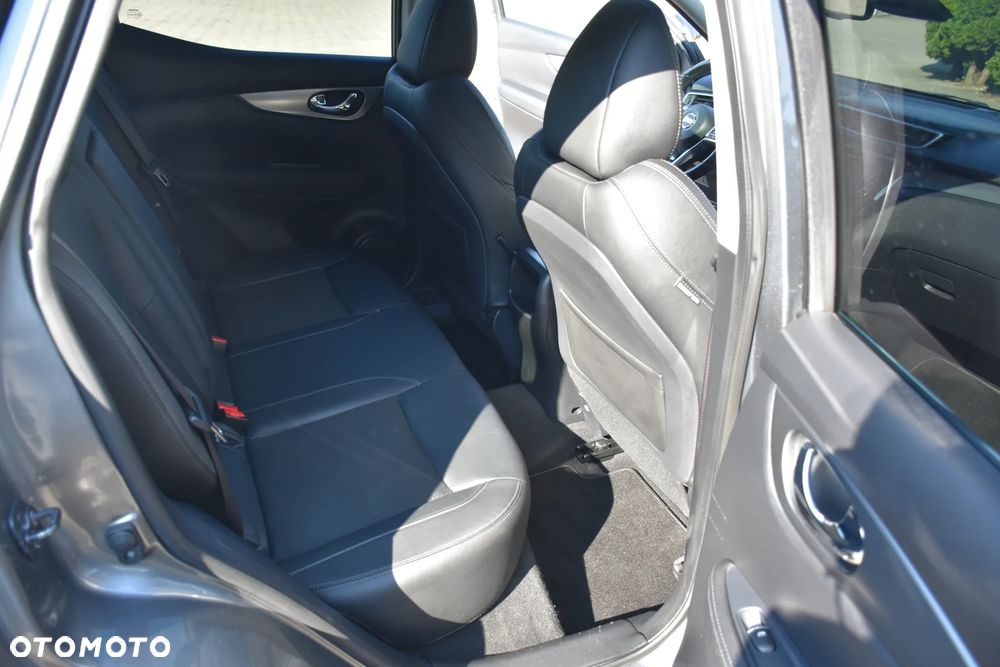 Nissan Qashqai 1.6 dCi DPF tekna - 15