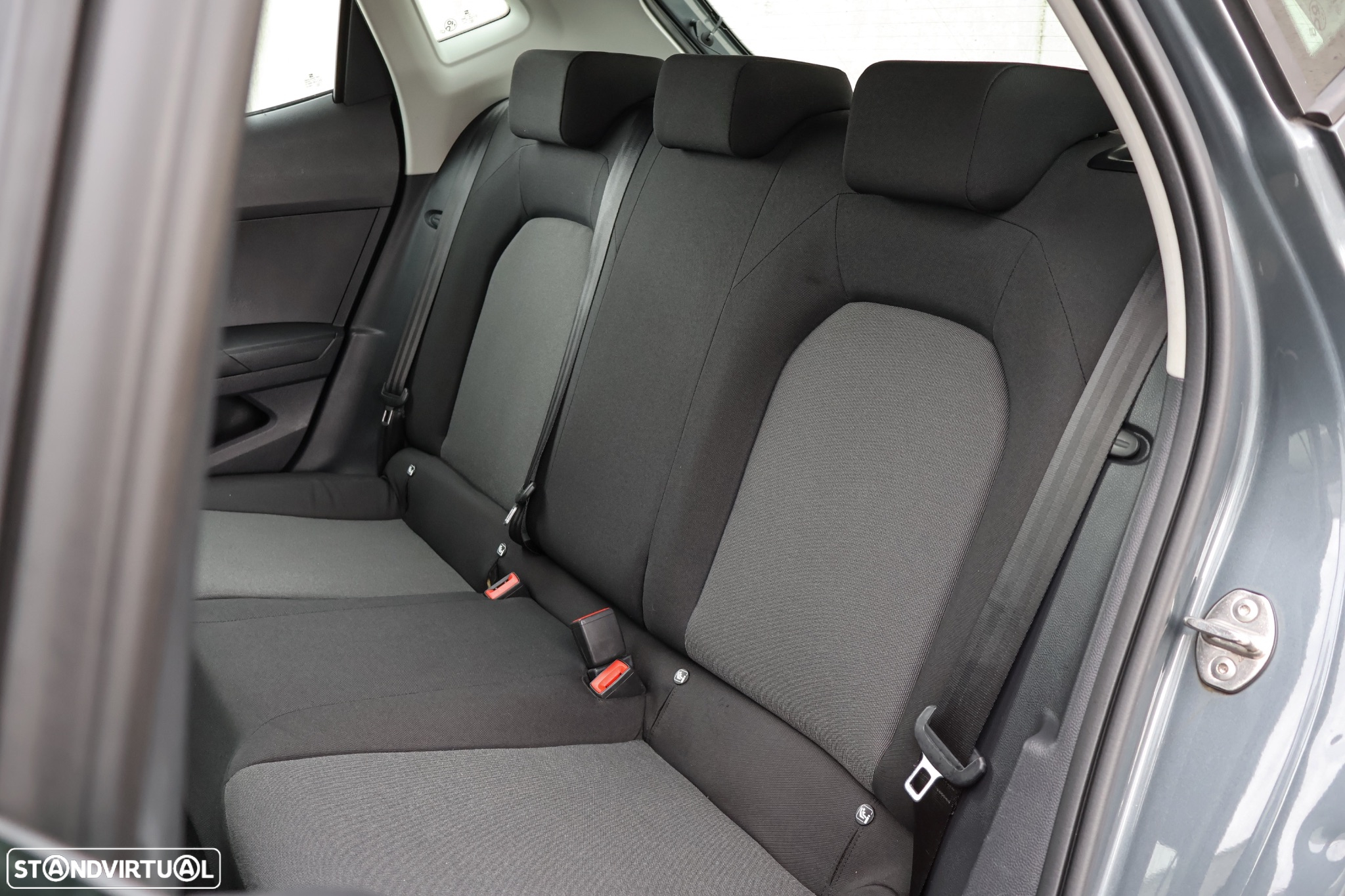 SEAT Ibiza 1.0 Reference - 10