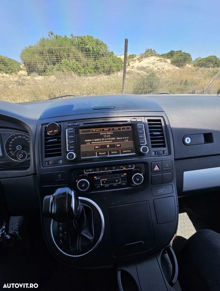 Volkswagen Multivan - 24