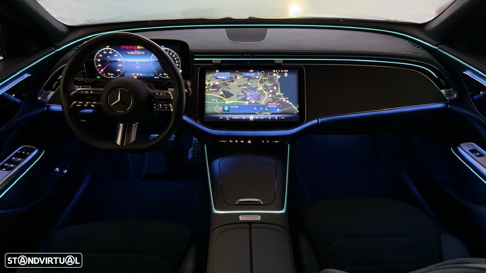 Mercedes-Benz E 300 9G-TRONIC AMG Line - 13