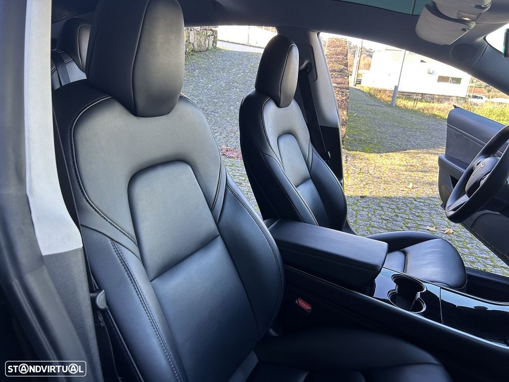 Tesla Model 3 Performance Dual Motor AWD - 19