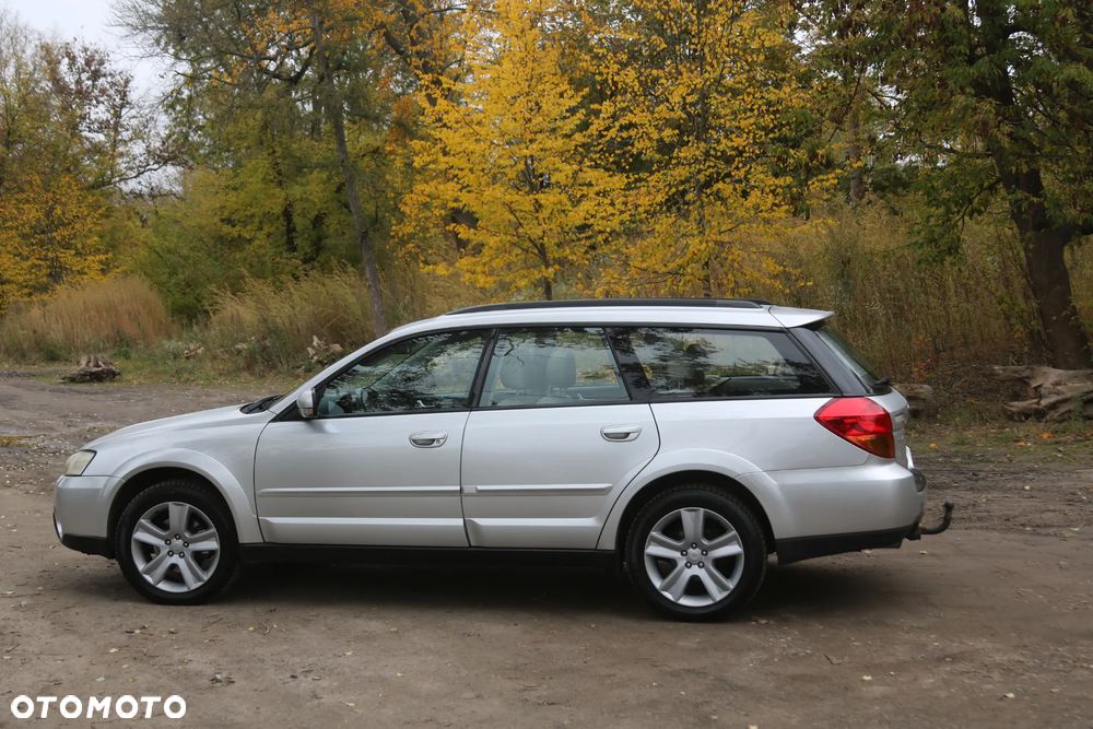 Subaru Outback Legacy 3.0RE NAV/NSE - 8