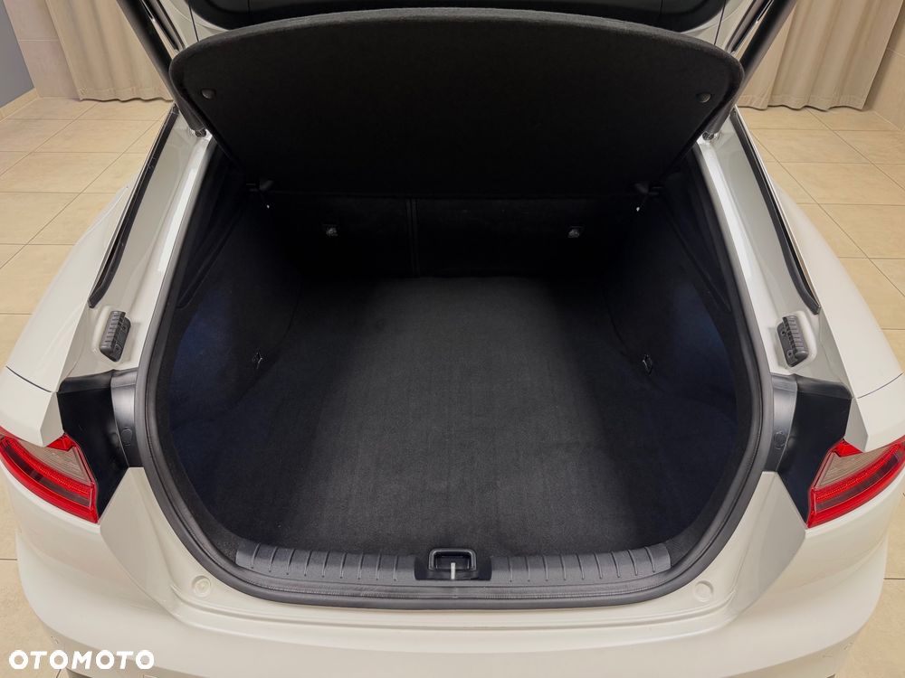 Kia Stinger 3.3 T-GDI V6 GT AWD - 32