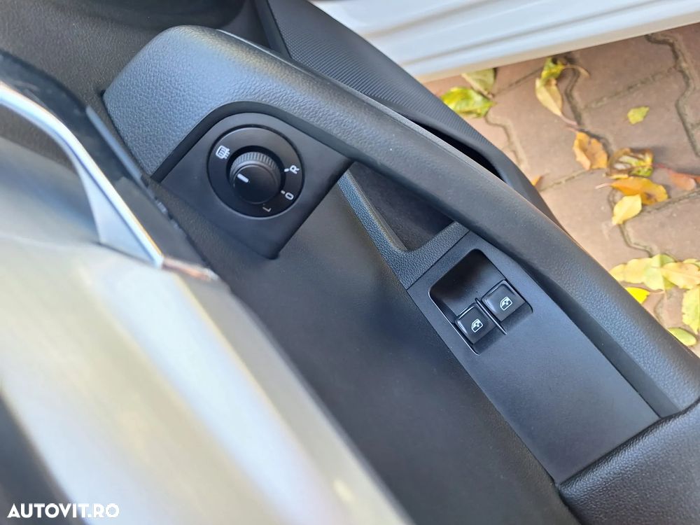 Skoda Octavia Combi Diesel 1.6 TDI Style - 16