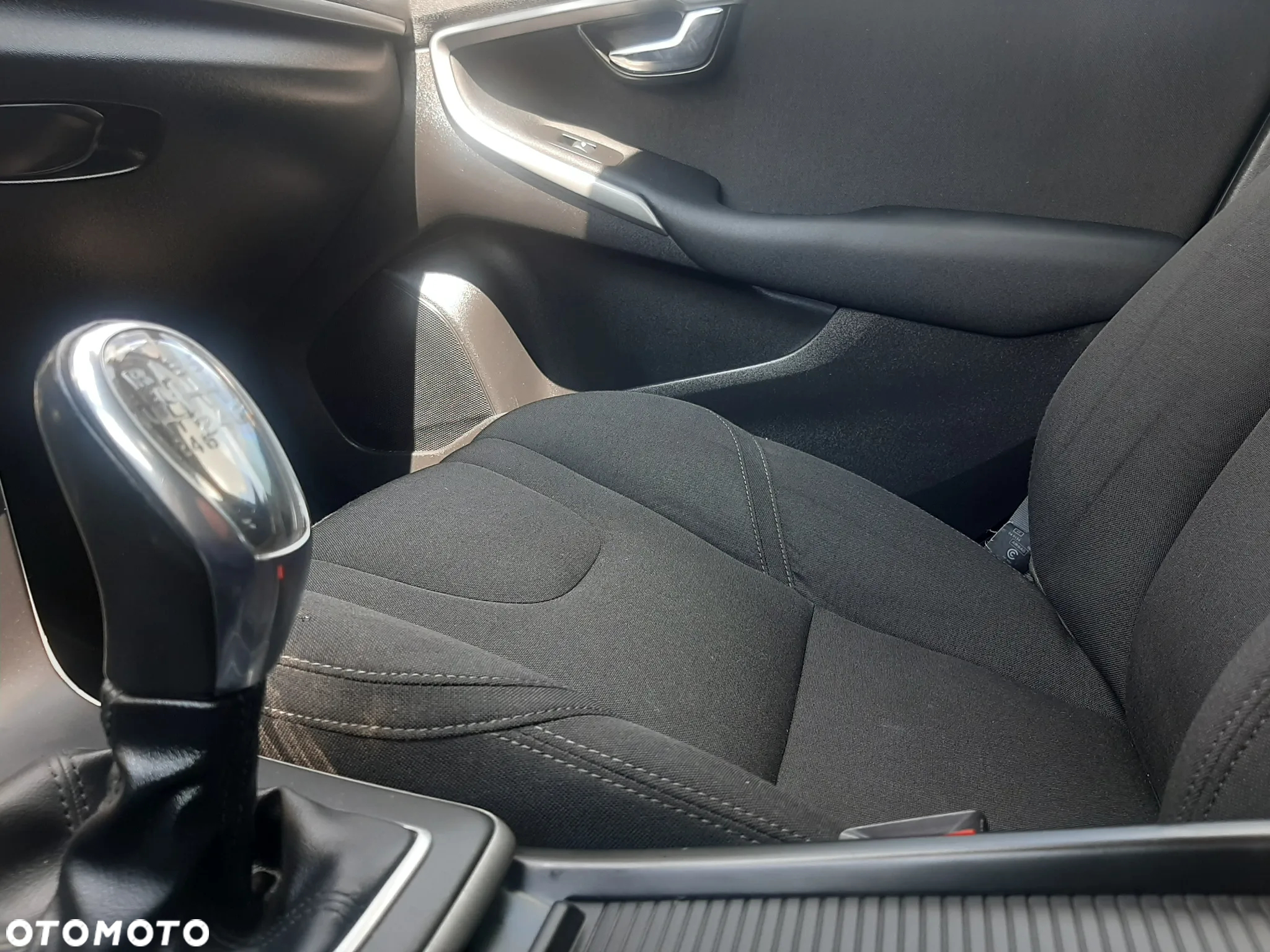 Volvo V40 D2 Momentum - 15