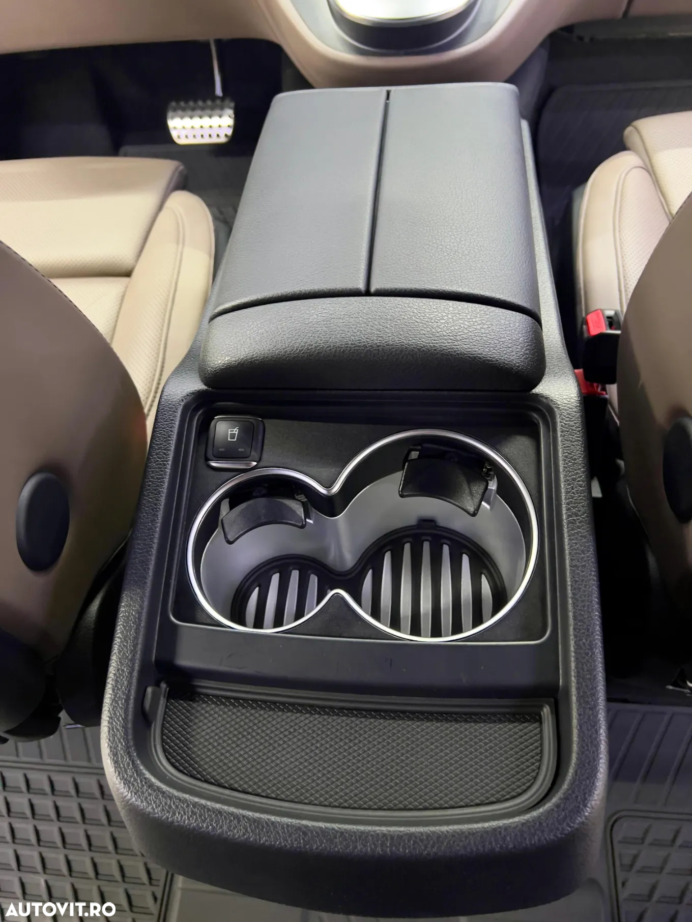 Mercedes-Benz V - 15