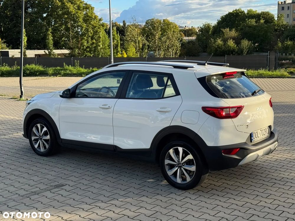 Kia Stonic 1.2 L - 6