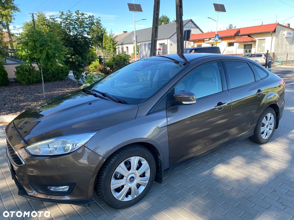 Ford Focus 1.6 Trend - 8