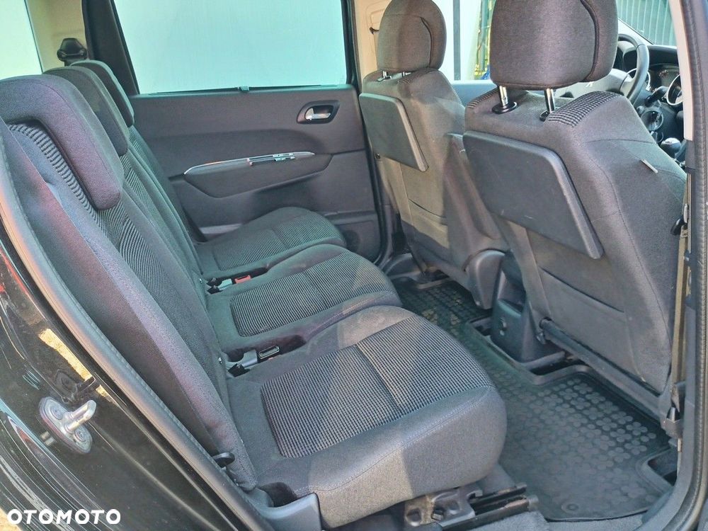 Peugeot 5008 1.6 BlueHDi Active 7os - 16