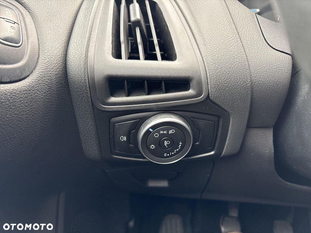 Ford Focus - 12
