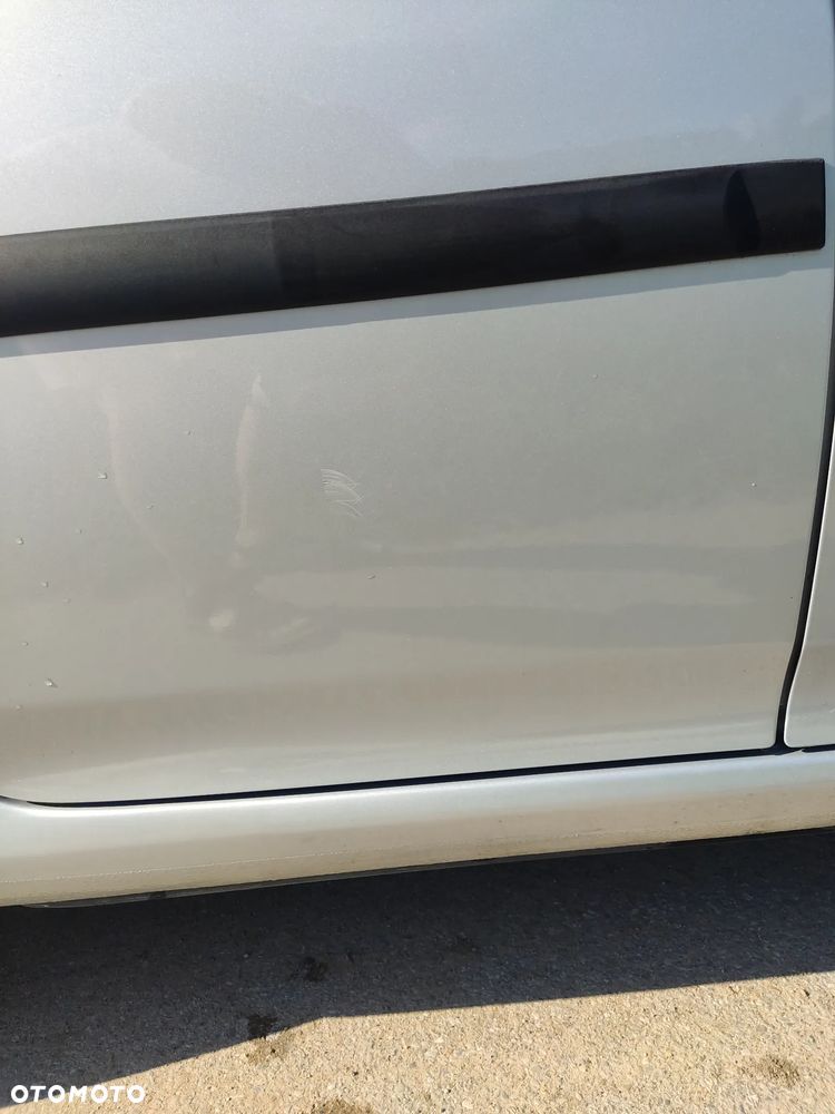 Toyota Corolla 1.33 VVT-i Luna - 16