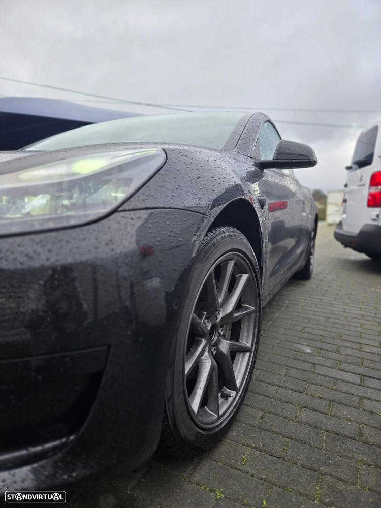 Tesla Model 3 Standard Range Plus RWD - 2