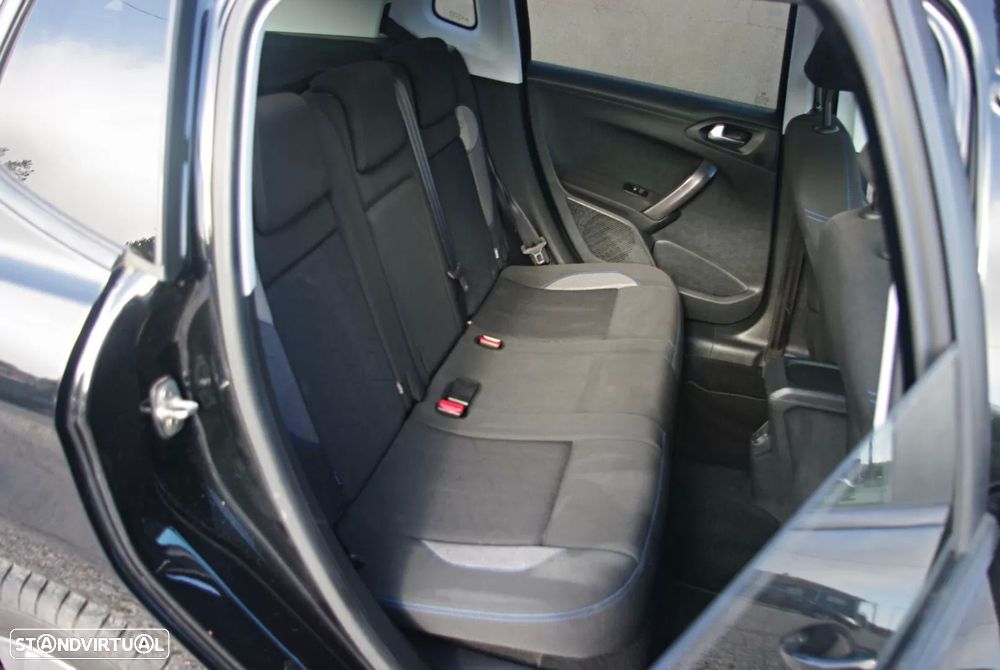 Peugeot 2008 1.2 PureTech Style - 20