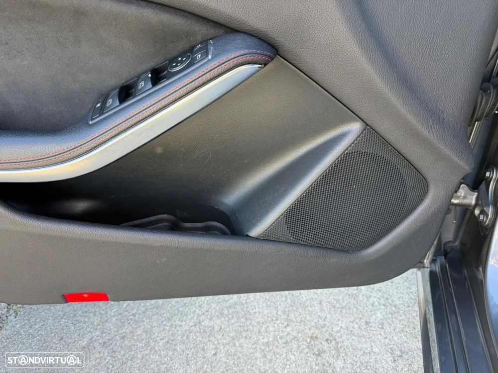 Mercedes-Benz A 180 AMG Line - 30