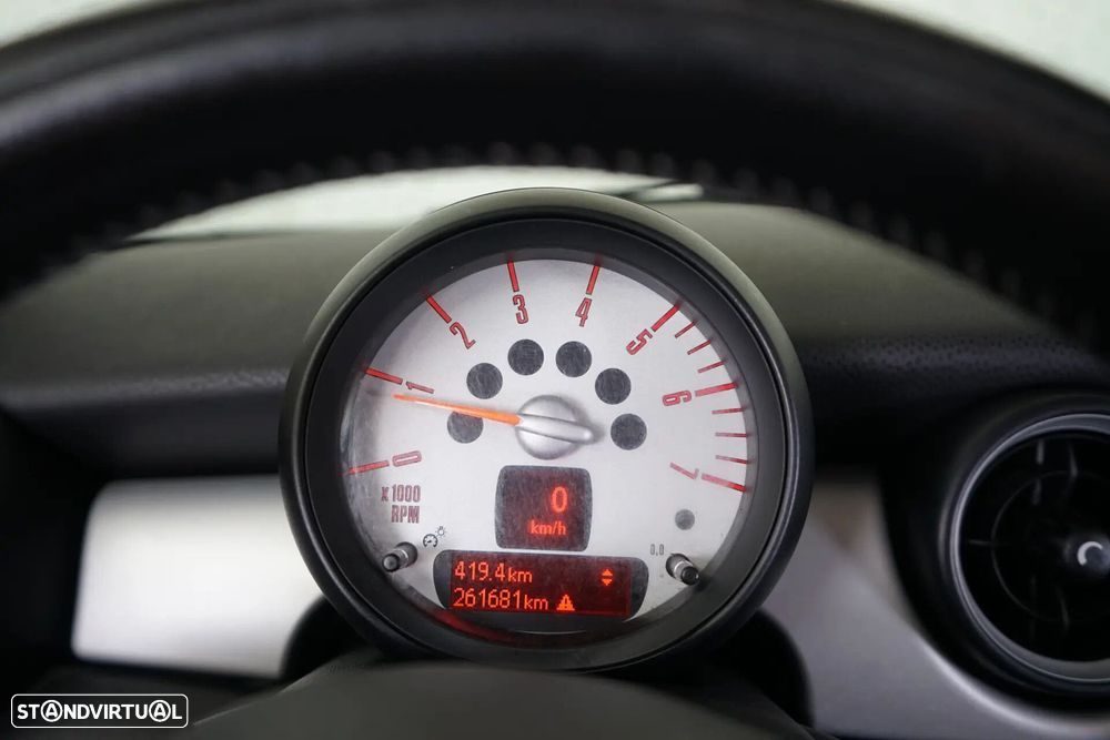 MINI 3 Portas One D - 20