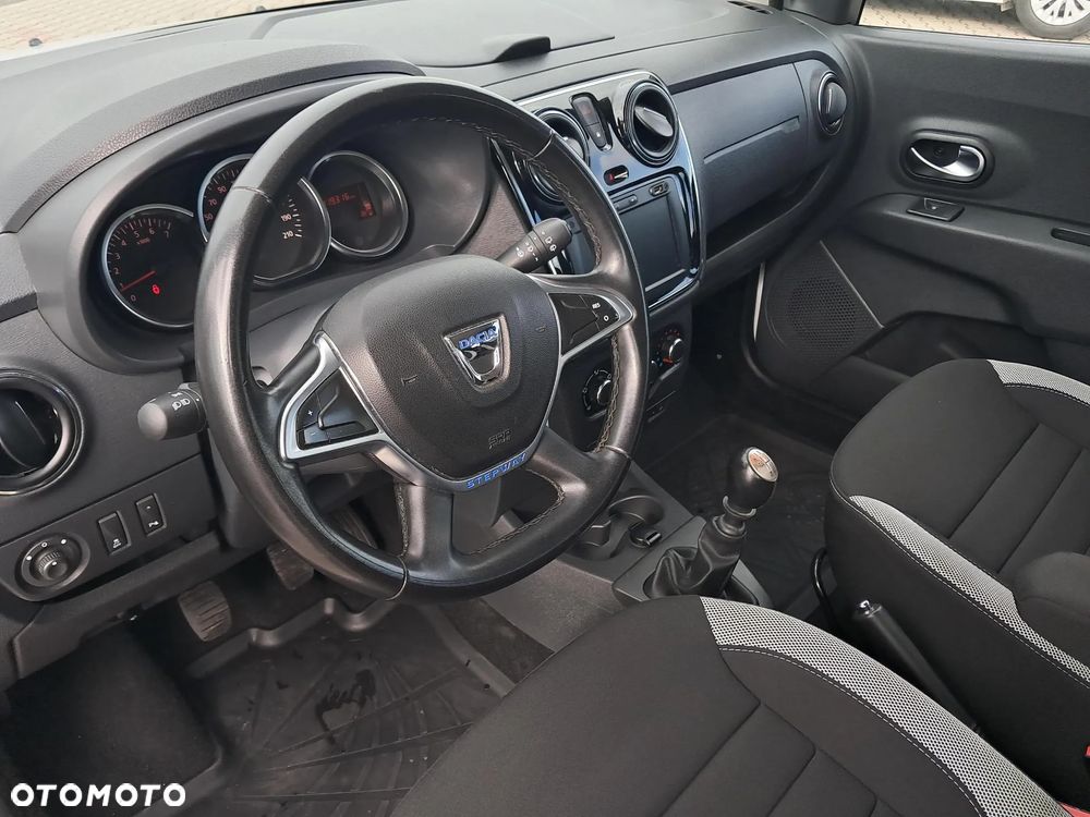 Dacia Lodgy 1.3 TCe Stepway S&S - 9