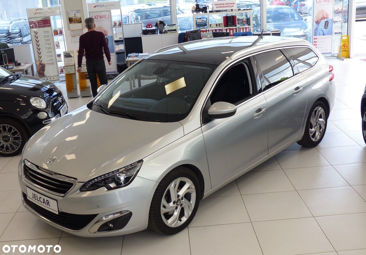 Peugeot 308 - 1