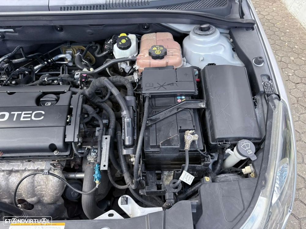 Chevrolet Cruze 1.6 LS - 18