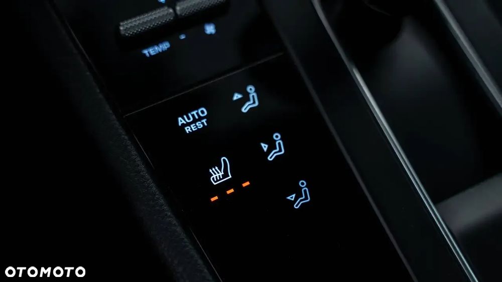 Porsche Macan T - 25