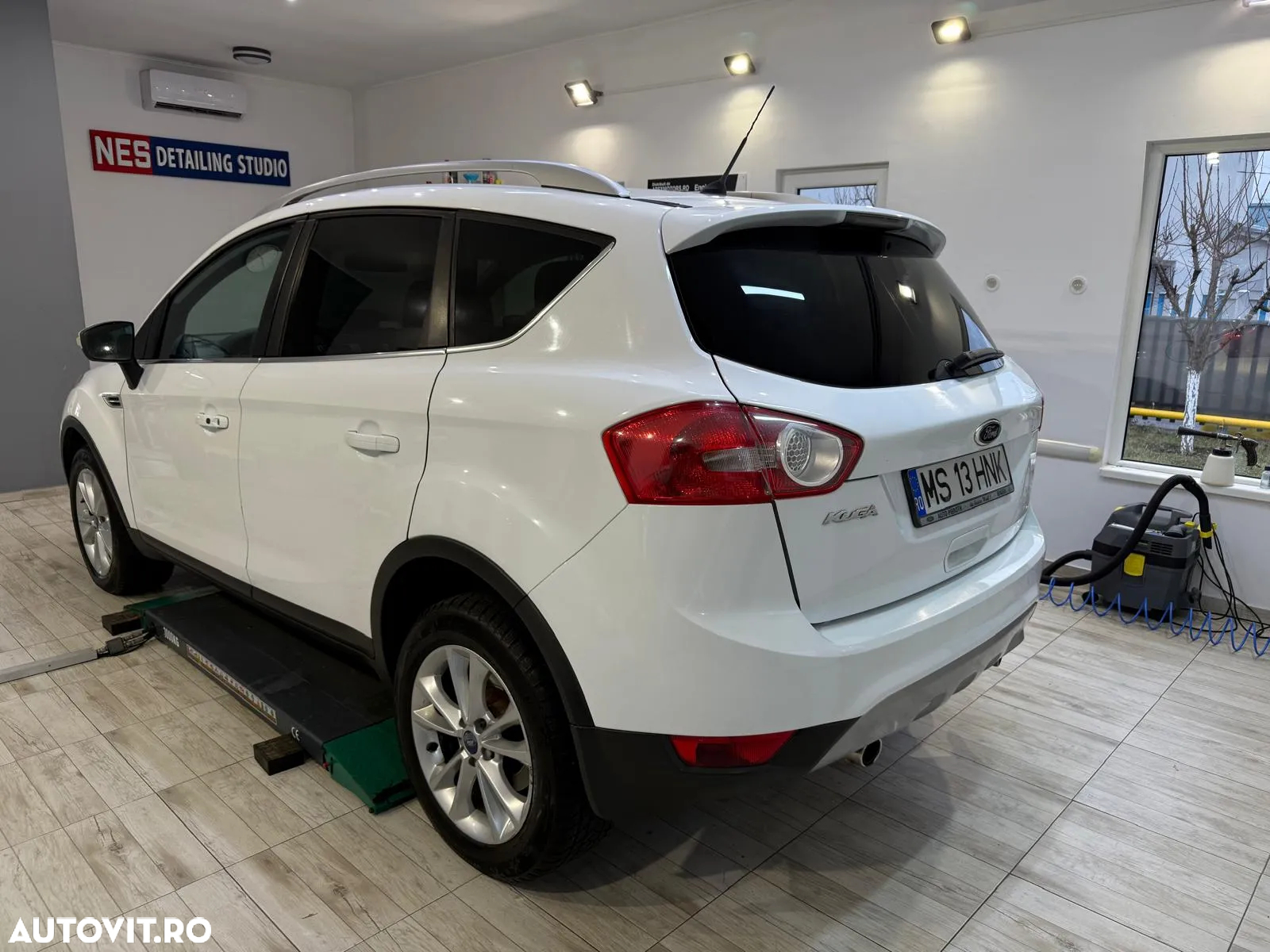 Ford Kuga 2.0 TDCi 4WD Powershift Titanium - 7