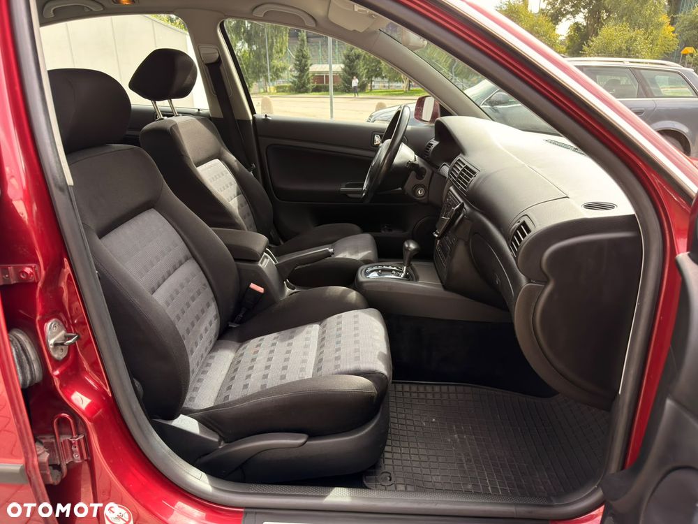 Volkswagen Passat - 12