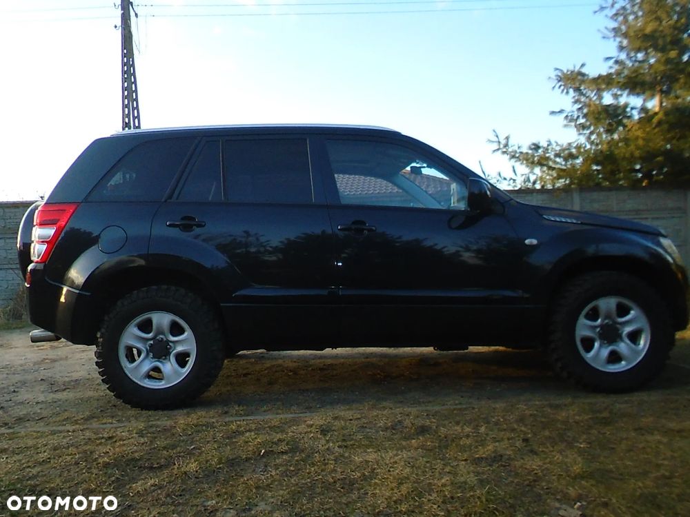 Suzuki Grand Vitara 2.0 Comfort - 3