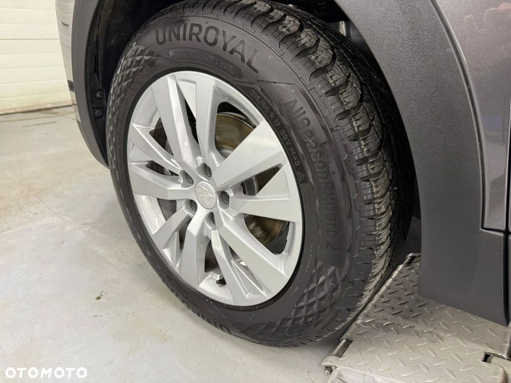 Peugeot 3008 1.5 BlueHDi Allure S&S EAT8 - 21