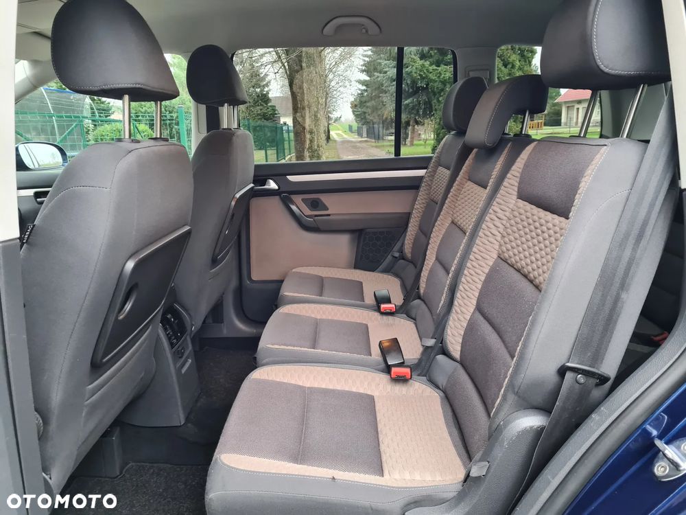 Volkswagen Touran - 7