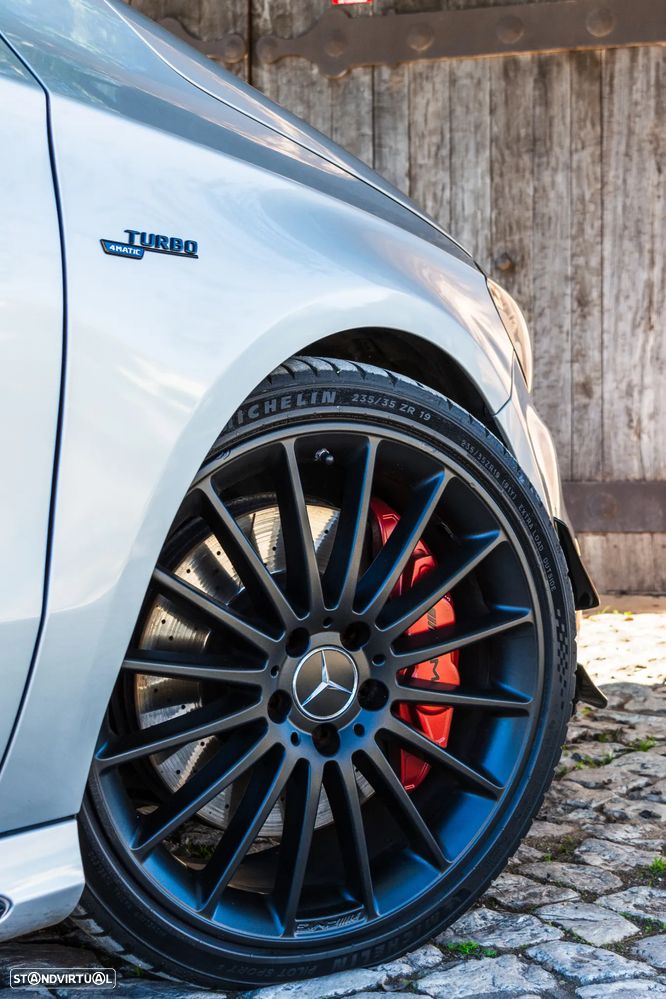 Mercedes-Benz A 45 AMG 4Matic Speedshift 7G-DCT - 7