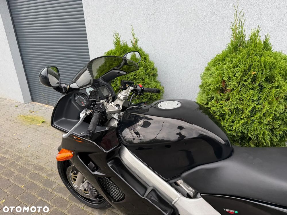 Honda VFR - 39